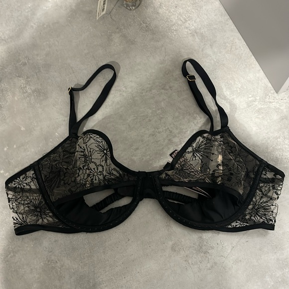 Victoria's Secret Other - Victorias Secret Lace Bra